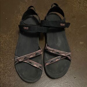 Teva Women’s Verra Black and Pink Sandals - 9.5